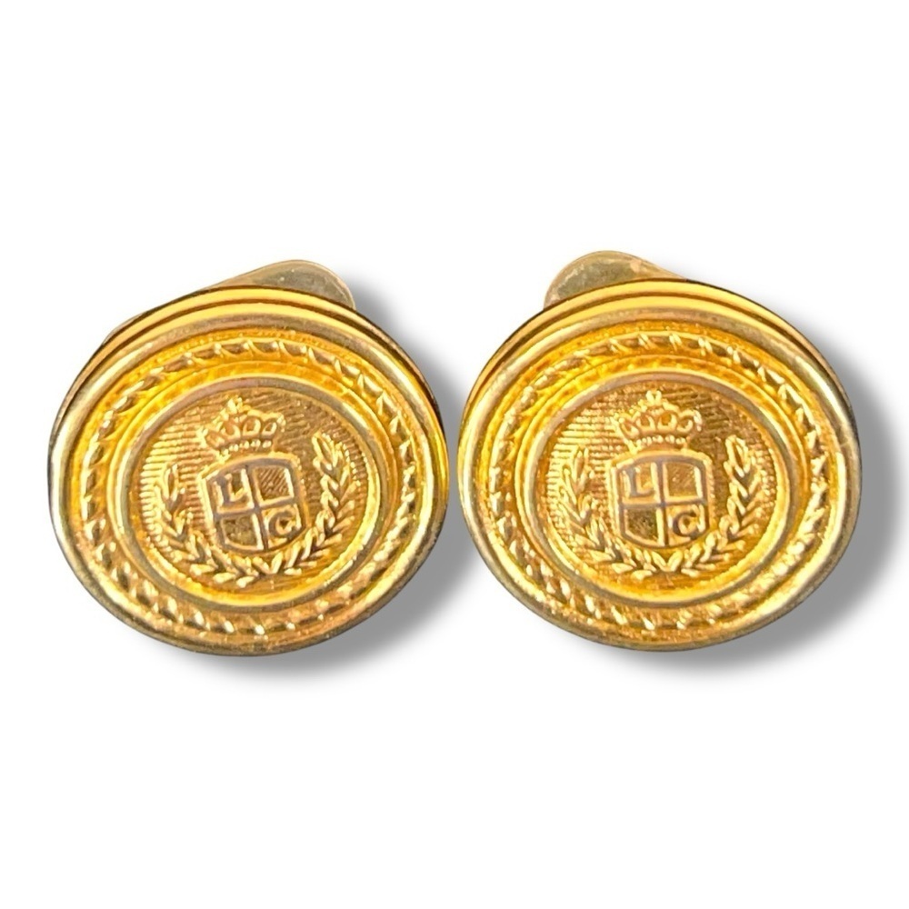 Vintage Liz Claiborne Logo Crest Florentine Gold Button Pierced Earrings Pinup